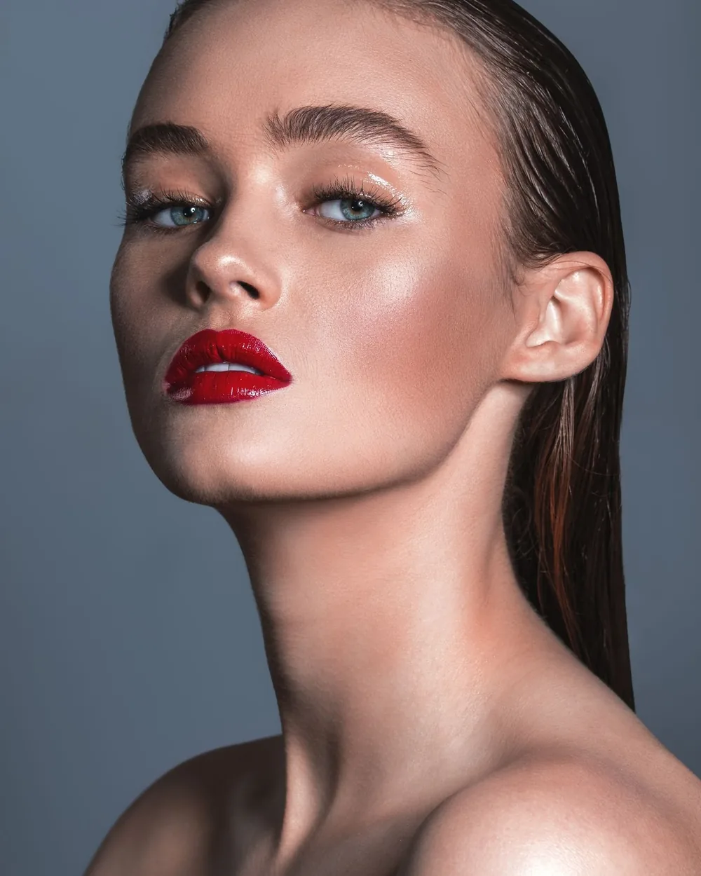 A GlowLattice beauty portrait